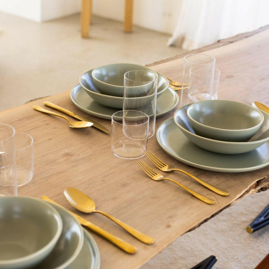 Elegant dinnerware set featuring classic design for formal dining occasions and sophisticated table settings.