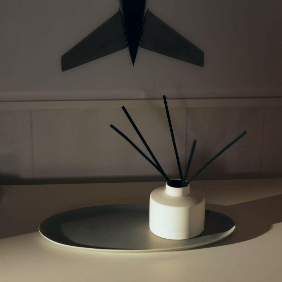 Elegant oval serving platter perfect for formal dining and stylish food presentation.