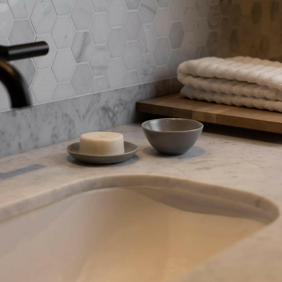 Elegant serving platter designed for sophisticated entertaining and stylish table presentations.