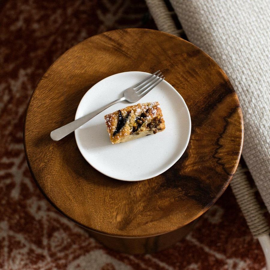 Elegant dessert plates showcasing refined design and sophisticated style for upscale dining experiences.